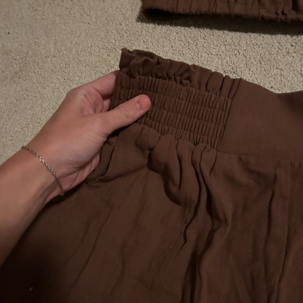 Brown Sleeveless Top and Shorts Set - Picture 5 of 6